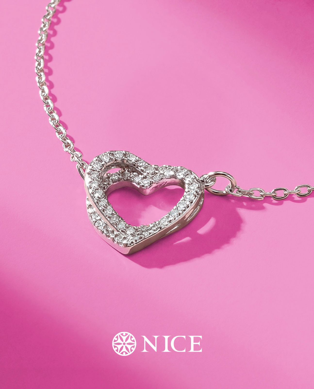 Collar en baño de oro con dije de corazon brillante Diamonice